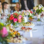 Gdzie zorganizować elegancki bankiet firmowy lub rodzinne przyjęcie w Warszawie?
